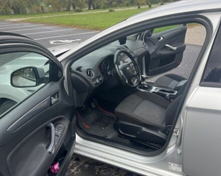 Сірий Форд Інша, об'ємом двигуна 1.6 л та пробігом 198 тис. км за 7500 $, фото 10 на Automoto.ua