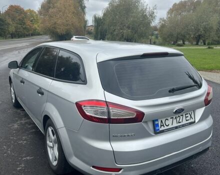 Сірий Форд Інша, об'ємом двигуна 1.6 л та пробігом 198 тис. км за 7500 $, фото 1 на Automoto.ua