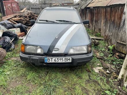 Сірий Форд Інша, об'ємом двигуна 2 л та пробігом 400 тис. км за 650 $, фото 1 на Automoto.ua