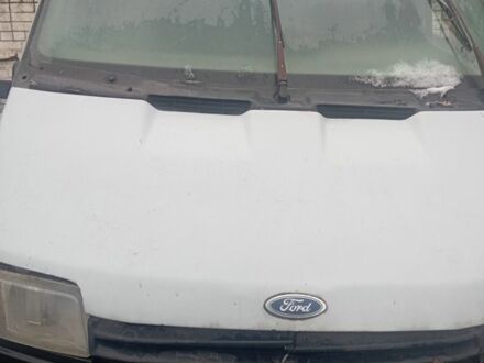 Серый Форд Другая, объемом двигателя 2.5 л и пробегом 250 тыс. км за 500 $, фото 1 на Automoto.ua