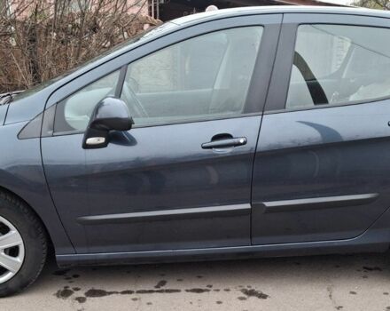 Синій Форд Інша, об'ємом двигуна 1.6 л та пробігом 200 тис. км за 4000 $, фото 1 на Automoto.ua