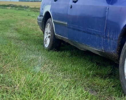 Синій Форд Інша, об'ємом двигуна 2 л та пробігом 222 тис. км за 550 $, фото 3 на Automoto.ua