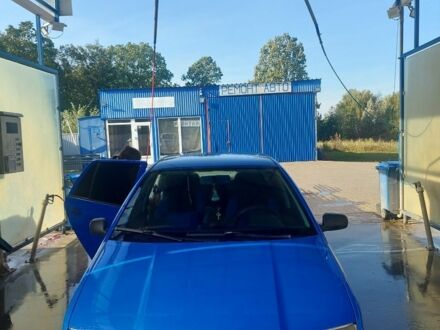 Форд Інша 2004 у Чернівцях на Automoto.ua Синій Форд Інша, об'ємом двигуна 1.4 л та пробігом 400 тис. км за 3400 $, фото 1 на Automoto.ua
