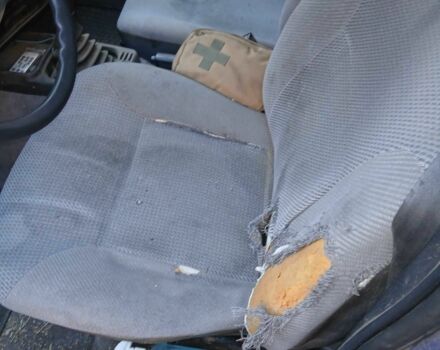 Зеленый Форд Другая, объемом двигателя 1.4 л и пробегом 300 тыс. км за 300 $, фото 5 на Automoto.ua