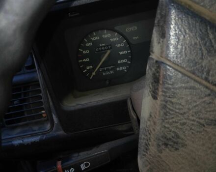 Зеленый Форд Другая, объемом двигателя 1.4 л и пробегом 300 тыс. км за 300 $, фото 4 на Automoto.ua