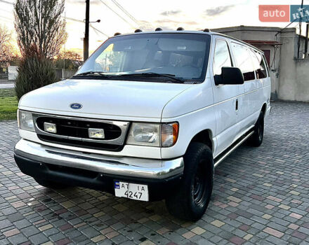 Білий Форд E-350, об'ємом двигуна 5.4 л та пробігом 10 тис. км за 14000 $, фото 11 на Automoto.ua