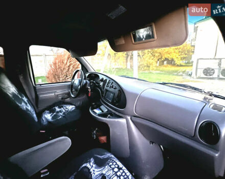 Білий Форд E-350, об'ємом двигуна 5.4 л та пробігом 10 тис. км за 14000 $, фото 16 на Automoto.ua