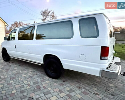 Білий Форд E-350, об'ємом двигуна 5.4 л та пробігом 10 тис. км за 14000 $, фото 9 на Automoto.ua