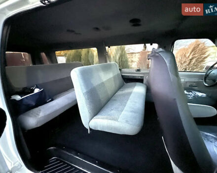 Білий Форд E-350, об'ємом двигуна 5.4 л та пробігом 10 тис. км за 14000 $, фото 17 на Automoto.ua