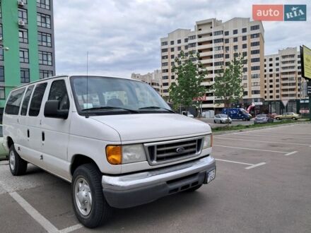 Белый Форд E-350, объемом двигателя 3.5 л и пробегом 167 тыс. км за 9200 $, фото 1 на Automoto.ua