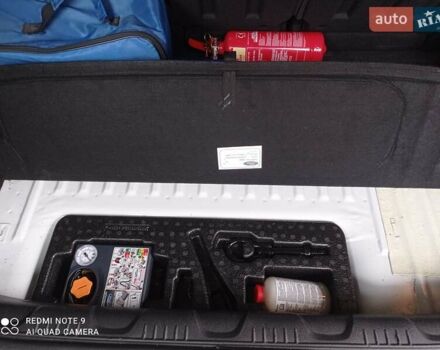 Белый Форд Экоспорт, объемом двигателя 1 л и пробегом 112 тыс. км за 10300 $, фото 17 на Automoto.ua