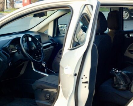 Білий Форд Екоспорт, об'ємом двигуна 1 л та пробігом 120 тис. км за 11200 $, фото 6 на Automoto.ua