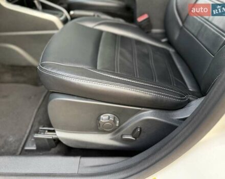 Білий Форд Екоспорт, об'ємом двигуна 2 л та пробігом 95 тис. км за 13200 $, фото 23 на Automoto.ua