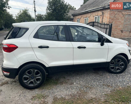 Белый Форд Экоспорт, объемом двигателя 1 л и пробегом 100 тыс. км за 12100 $, фото 5 на Automoto.ua