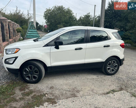 Белый Форд Экоспорт, объемом двигателя 1 л и пробегом 100 тыс. км за 12100 $, фото 2 на Automoto.ua