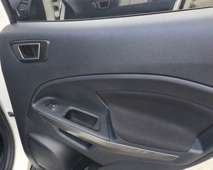 Білий Форд Екоспорт, об'ємом двигуна 1 л та пробігом 57 тис. км за 12900 $, фото 5 на Automoto.ua