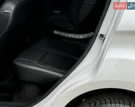 Білий Форд Екоспорт, об'ємом двигуна 2 л та пробігом 75 тис. км за 13400 $, фото 30 на Automoto.ua