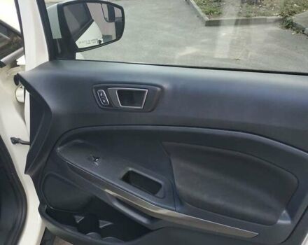 Білий Форд Екоспорт, об'ємом двигуна 1 л та пробігом 57 тис. км за 12900 $, фото 9 на Automoto.ua