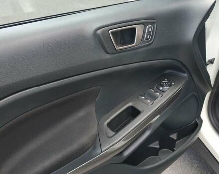 Білий Форд Екоспорт, об'ємом двигуна 1 л та пробігом 57 тис. км за 12900 $, фото 8 на Automoto.ua