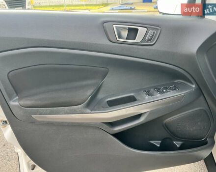 Белый Форд Экоспорт, объемом двигателя 2 л и пробегом 68 тыс. км за 13500 $, фото 29 на Automoto.ua