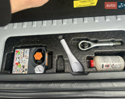 Форд Екоспорт 2020 у Києві на Automoto.ua Білий Форд Екоспорт, об'ємом двигуна 1 л та пробігом 58 тис. км за 12990 $, фото 38 на Automoto.ua