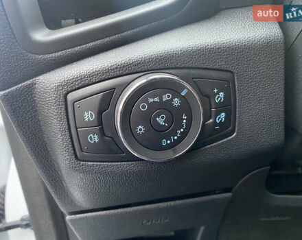 Білий Форд Екоспорт, об'ємом двигуна 1 л та пробігом 45 тис. км за 15900 $, фото 25 на Automoto.ua