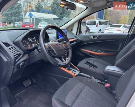 Белый Форд Экоспорт, объемом двигателя 2 л и пробегом 155 тыс. км за 13900 $, фото 10 на Automoto.ua