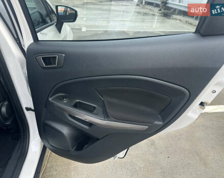 Форд Екоспорт 2020 у Києві на Automoto.ua Білий Форд Екоспорт, об'ємом двигуна 1 л та пробігом 58 тис. км за 12990 $, фото 18 на Automoto.ua