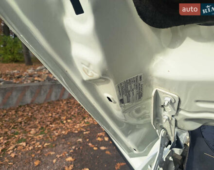 Білий Форд Екоспорт, об'ємом двигуна 2 л та пробігом 93 тис. км за 13600 $, фото 27 на Automoto.ua
