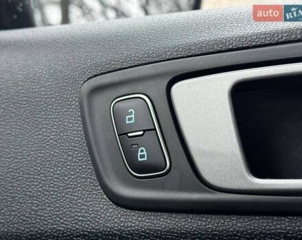 Белый Форд Экоспорт, объемом двигателя 2 л и пробегом 66 тыс. км за 13000 $, фото 39 на Automoto.ua