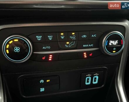 Белый Форд Экоспорт, объемом двигателя 2 л и пробегом 66 тыс. км за 13000 $, фото 36 на Automoto.ua