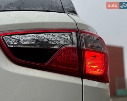 Белый Форд Экоспорт, объемом двигателя 2 л и пробегом 66 тыс. км за 13000 $, фото 25 на Automoto.ua