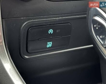 Белый Форд Экоспорт, объемом двигателя 2 л и пробегом 66 тыс. км за 13000 $, фото 32 на Automoto.ua