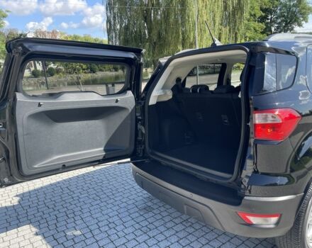 Черный Форд Экоспорт, объемом двигателя 2 л и пробегом 51 тыс. км за 12000 $, фото 5 на Automoto.ua