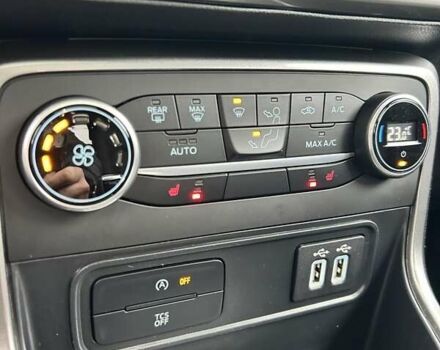 Чорний Форд Екоспорт, об'ємом двигуна 2 л та пробігом 101 тис. км за 14500 $, фото 26 на Automoto.ua