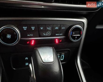 Красный Форд Экоспорт, объемом двигателя 2 л и пробегом 73 тыс. км за 12500 $, фото 33 на Automoto.ua