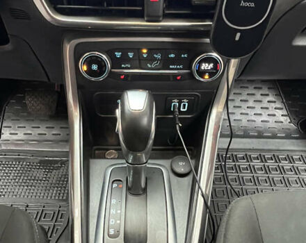 Красный Форд Экоспорт, объемом двигателя 2 л и пробегом 63 тыс. км за 12400 $, фото 7 на Automoto.ua