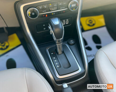 Красный Форд Экоспорт, объемом двигателя 2 л и пробегом 104 тыс. км за 16999 $, фото 12 на Automoto.ua