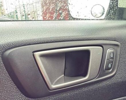 Форд Экоспорт, объемом двигателя 2 л и пробегом 61 тыс. км за 15000 $, фото 20 на Automoto.ua