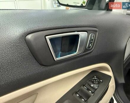 Серый Форд Экоспорт, объемом двигателя 2 л и пробегом 45 тыс. км за 13990 $, фото 17 на Automoto.ua