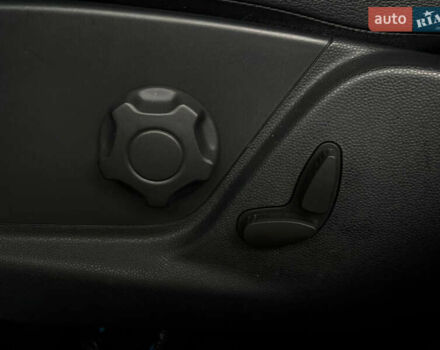 Серый Форд Экоспорт, объемом двигателя 2 л и пробегом 129 тыс. км за 12500 $, фото 7 на Automoto.ua