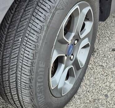 Серый Форд Экоспорт, объемом двигателя 2 л и пробегом 142 тыс. км за 11500 $, фото 9 на Automoto.ua