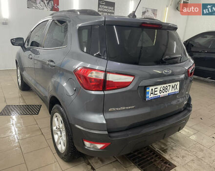 Серый Форд Экоспорт, объемом двигателя 1 л и пробегом 57 тыс. км за 11499 $, фото 4 на Automoto.ua