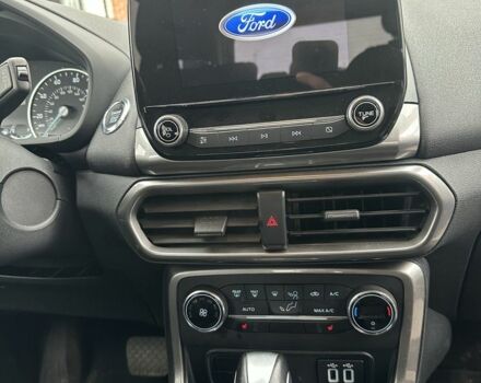 Серый Форд Экоспорт, объемом двигателя 1 л и пробегом 96 тыс. км за 12000 $, фото 3 на Automoto.ua