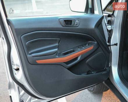 Серый Форд Экоспорт, объемом двигателя 2 л и пробегом 154 тыс. км за 11300 $, фото 18 на Automoto.ua