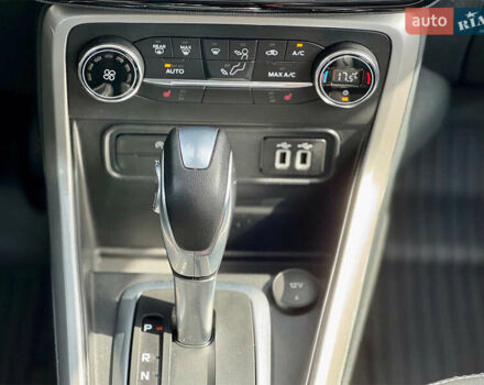 Форд Екоспорт 2018 у Львові на Automoto.ua Сірий Форд Екоспорт, об'ємом двигуна 2 л та пробігом 99 тис. км за 10000 $, фото 4 на Automoto.ua