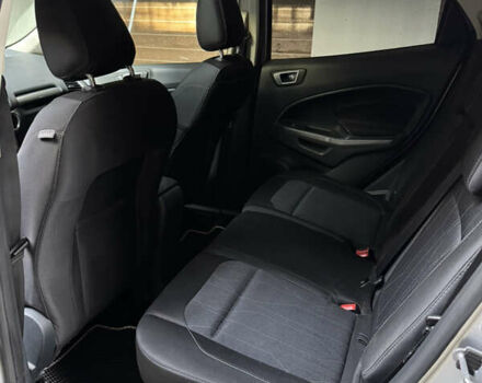 Серый Форд Экоспорт, объемом двигателя 2 л и пробегом 81 тыс. км за 12500 $, фото 6 на Automoto.ua