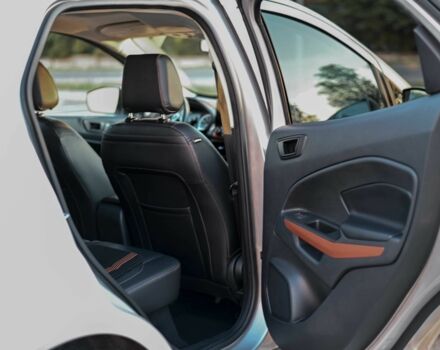 Серый Форд Экоспорт, объемом двигателя 2 л и пробегом 154 тыс. км за 11100 $, фото 12 на Automoto.ua