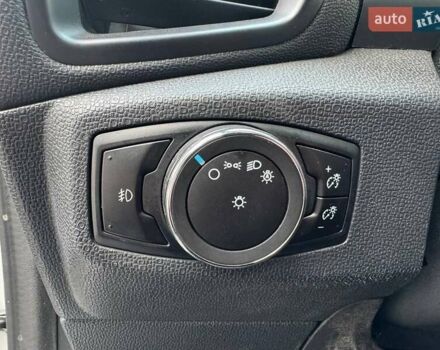 Сірий Форд Екоспорт, об'ємом двигуна 0.99 л та пробігом 84 тис. км за 11990 $, фото 16 на Automoto.ua