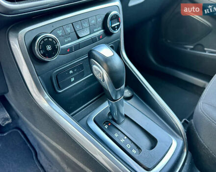 Серый Форд Экоспорт, объемом двигателя 1 л и пробегом 31 тыс. км за 14000 $, фото 19 на Automoto.ua